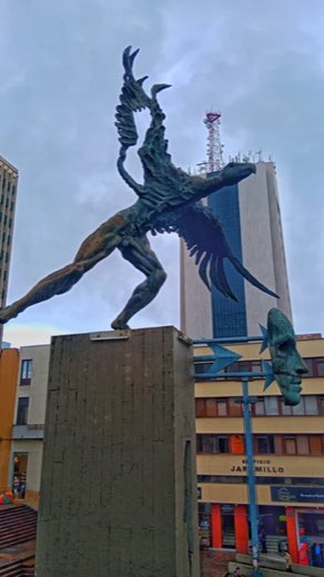 Escultura Bolívar Cóndor, registro 03 de 4