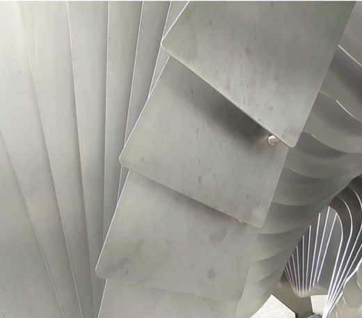 Escultura Movimiento a Tres Tiempos, registro 04 de 6