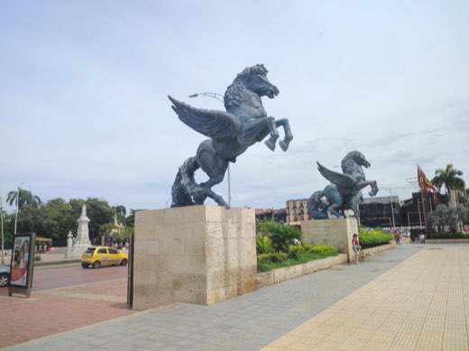 Monumento a los Lanceros, registro 05 de 6