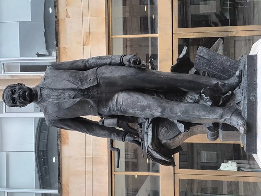Escultura Manuel Murillo Toro, registro 01 de 6